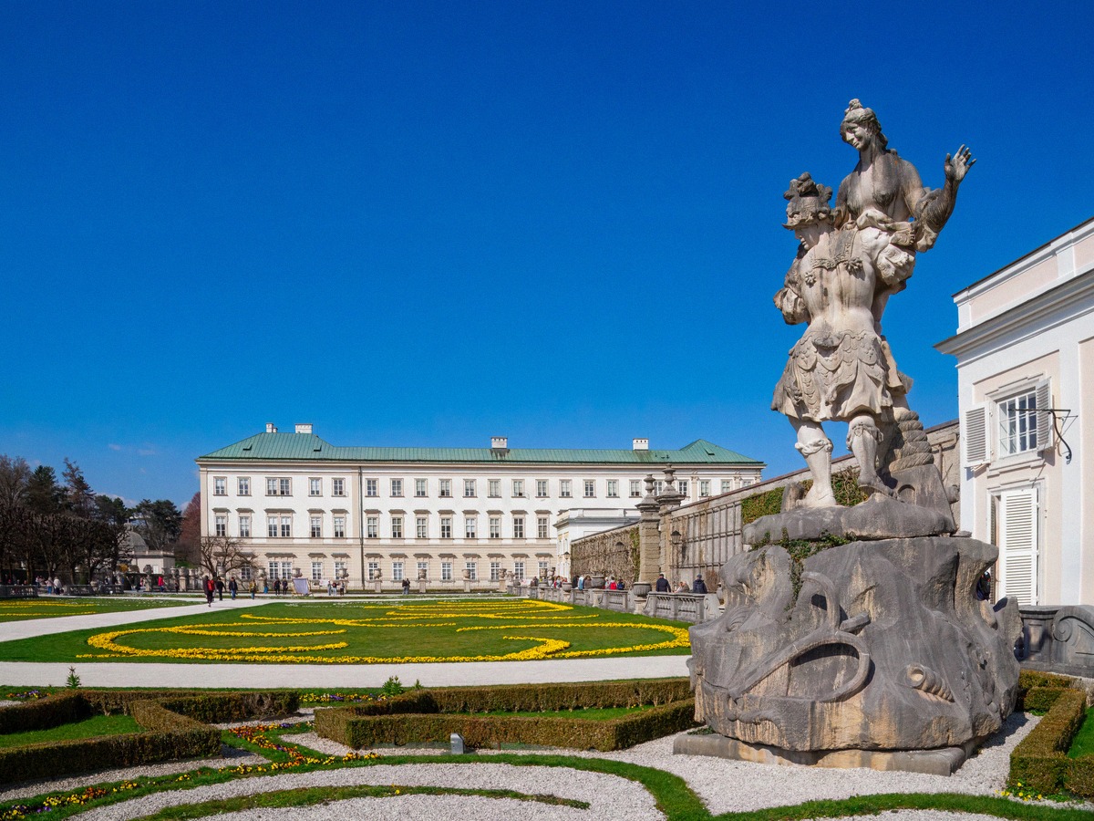 Schloss Mirabell mit dem Mirabellgarten